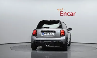 MINI Cooper 2024, 13667 км, за 24927.66 USD
