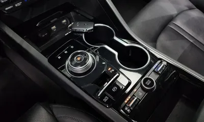Kia K5 2021, 86436 км, за 13207.79 USD - фото 9