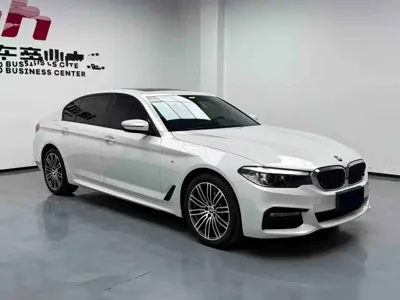 BMW 5 Series 2018, 67000 км, за 17666.37 USD