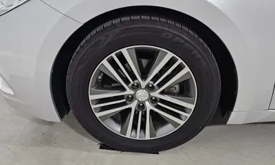 Hyundai Grandeur 2014, 167844 км, за 3451.19 USD
