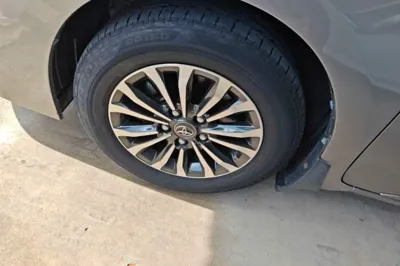Toyota Corolla 2017, 114700 км, за 7559 USD - фото 10