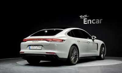Porsche Panamera 2022, 40338 км, за 64080.35 USD