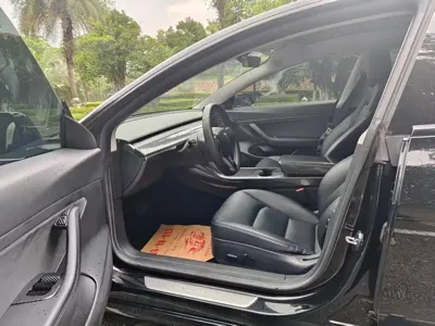Tesla Model 3 2020, 58000 км, за 14586.91 USD