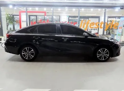 Kia K3 2023, 28755 км, за 12618.92 USD