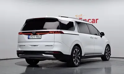 Kia Canival 2021, 40859 км, за 24777 USD