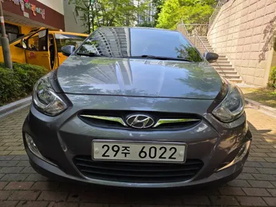 Hyundai Accent 2015, 122604 км, за 2598.16 USD