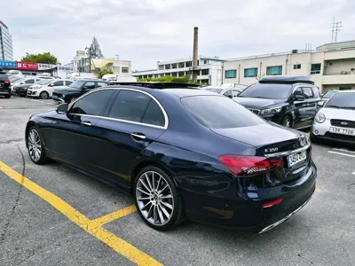 Mercedes-Benz E-Class 2021, 41100 км, за 23565.71 USD - фото 9