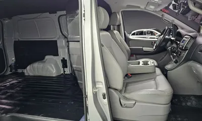 Hyundai Starex 2019, 159336 км, за 7676.3 USD - фото 16