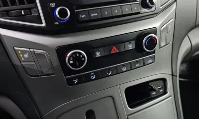 Hyundai Starex 2019, 159336 км, за 7676.3 USD - фото 17