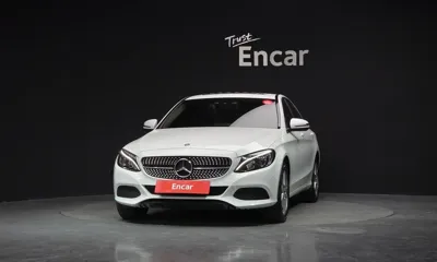 Mercedes-Benz C-Class 2017, 92061 км, за 9686.01 USD