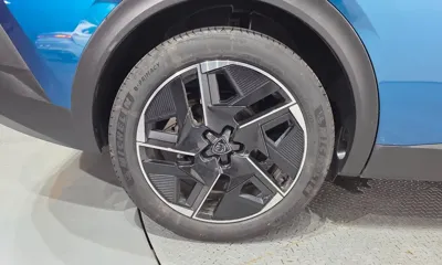 Peugeot 408 2023, 21698 км, за 23767.65 USD