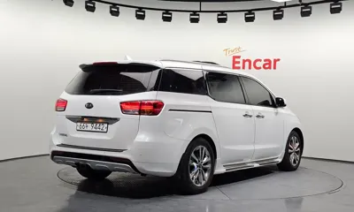 Kia Canival 2015, 147734 км, за 6276.84 USD