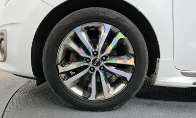 Kia Canival 2015, 147734 км, за 6276.84 USD