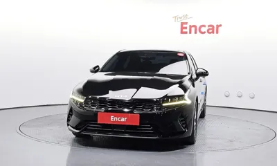 Kia K5 2023, 122645 км, за 12552.89 USD