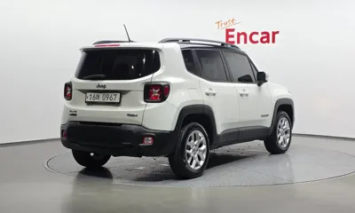 Jeep Renegade 2015, 146393 км, за 4625.41 USD