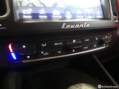 Maserati Levante 2018, 81615 км, за 23127.05 USD - фото 16