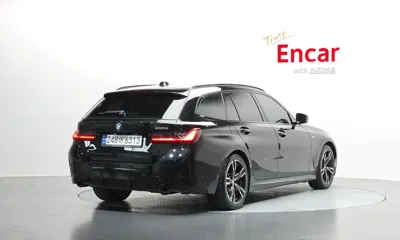 BMW 3-Series 2023, 40176 км, за 27898.12 USD