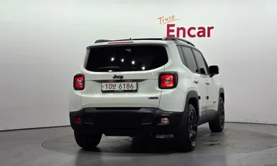 Jeep Renegade 2017, 63271 км, за 7351.98 USD