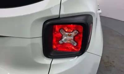 Jeep Renegade 2017, 63271 км, за 7351.98 USD - фото 23