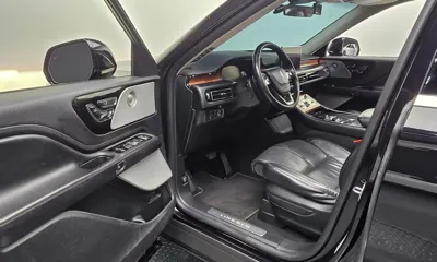 Lincoln Aviator 2020, 127347 км, за 17657.87 USD - фото 10
