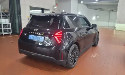 MINI Cooper 2024, 16675 км, за 23631.35 USD