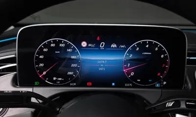 Mercedes-Benz E-Class 2025, 1671 км, за 41308.91 USD - фото 8