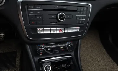 Mercedes-Benz CLA-Class 2018, 76675 км, за 17395.3 USD - фото 19