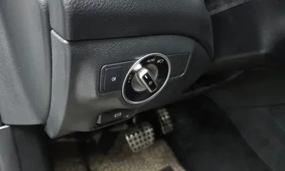 Mercedes-Benz CLA-Class 2018, 76675 км, за 17395.3 USD - фото 32