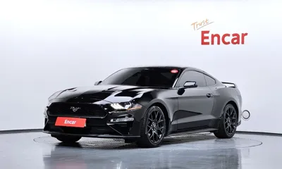 Ford Mustang · 2022 год