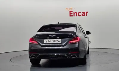 Genesis G70 2018, 134973 км, за 10496.26 USD