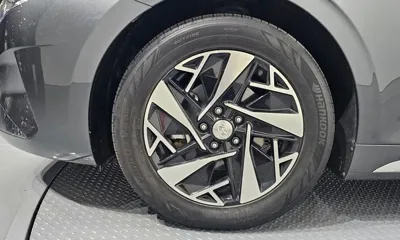 Hyundai Grandeur 2020, 72411 км, за 14195.48 USD