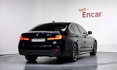 BMW 5-Series 2021, 48256 км, за 25289.01 USD