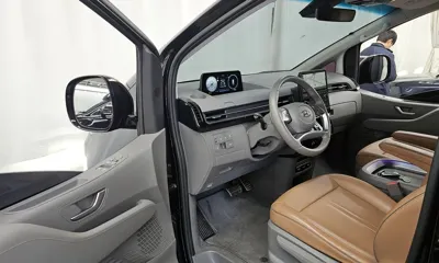 Hyundai Staria 2023, 45036 км, за 34350.84 USD - фото 10