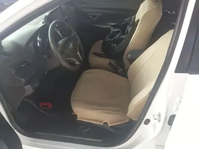Toyota Yaris L 2015, 100399 км, за 4057.88 USD - фото 15