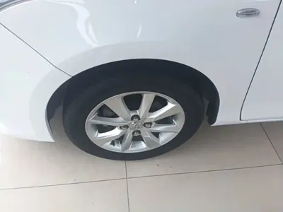 Toyota Yaris L 2015, 100399 км, за 4057.88 USD - фото 23