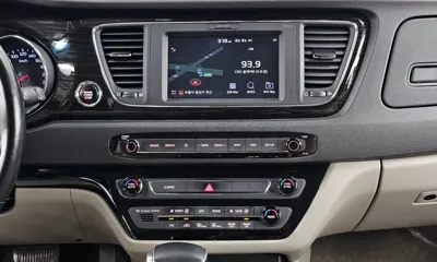 Kia Canival 2019, 114339 км, за 8208.47 USD - фото 14
