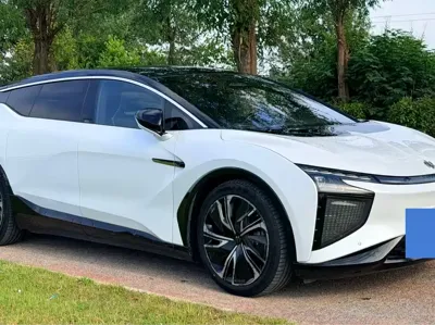 HiPhi HiPhi X 2023, 68000 км, за 17313.73 USD