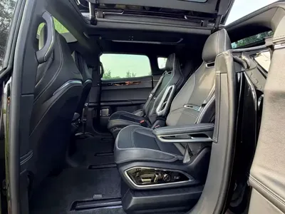 HiPhi HiPhi X 2023, 68000 км, за 17313.73 USD