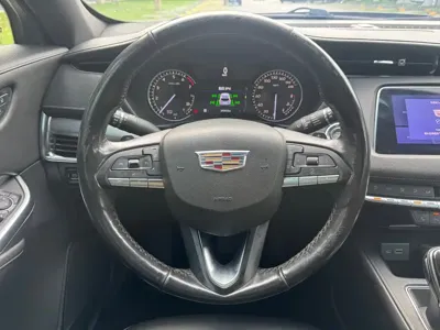 Cadillac XT4 2021, 59000 км, за 11775.22 USD - фото 14