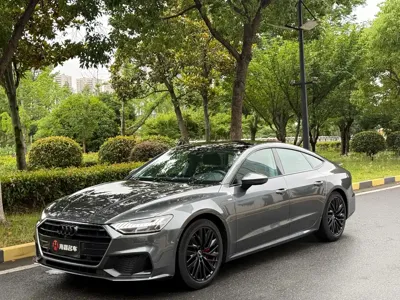 Audi A7 · 2021 год