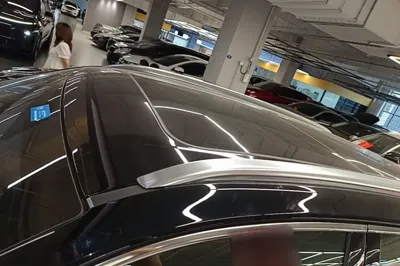 Hongqi HS5 2023, 8300 км, за 18954 USD