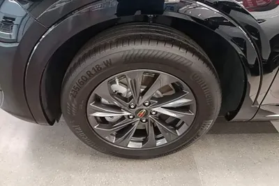 Hongqi HS5 2023, 8300 км, за 18954 USD - фото 6