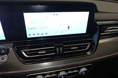 Hongqi HS5 2023, 8300 км, за 18954 USD - фото 11