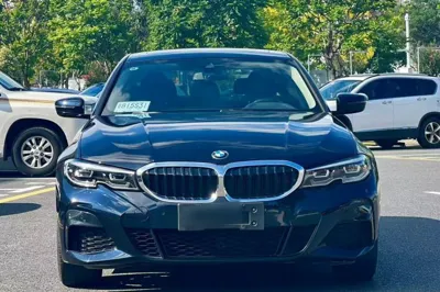 BMW 3 Series 2021, 56000 км, за 25526 USD