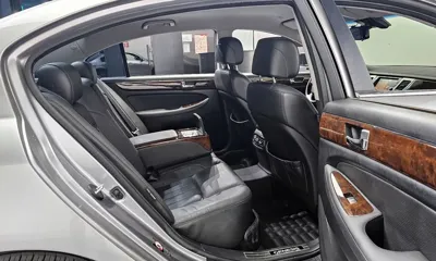 Hyundai Genesis 2011, 76191 км, за 3875.46 USD - фото 12