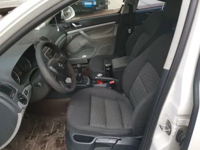 Skoda Octavia 2015, 126800 км, за 4269 USD - фото 16