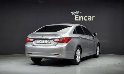 Hyundai Sonata 2011, 165584 км, за 1903.64 USD