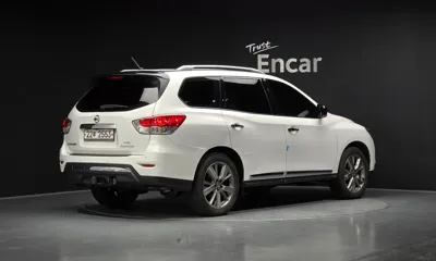 Nissan Pathfinder 2014, 115910 км, за 4591.43 USD