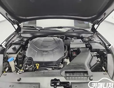 Kia K7 2016, 212017 км, за 3185.33 USD