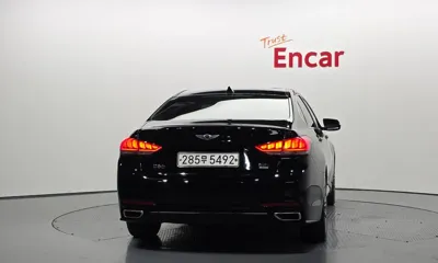 Hyundai Genesis 2016, 120818 км, за 5070.53 USD